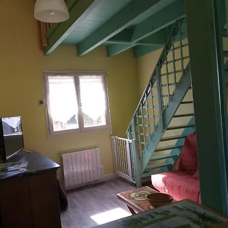 Calme De 35 M2, Parking Gratuit 아파트 *