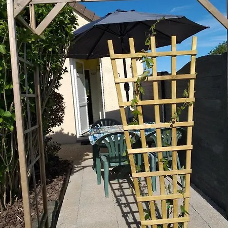 Calme De 35 M2, Parking Gratuit Folligny