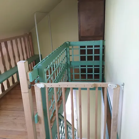 Calme De 35 M2, Parking Gratuit * Folligny