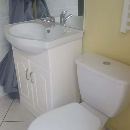 Calme De 35 M2, Parking Gratuit Apartment