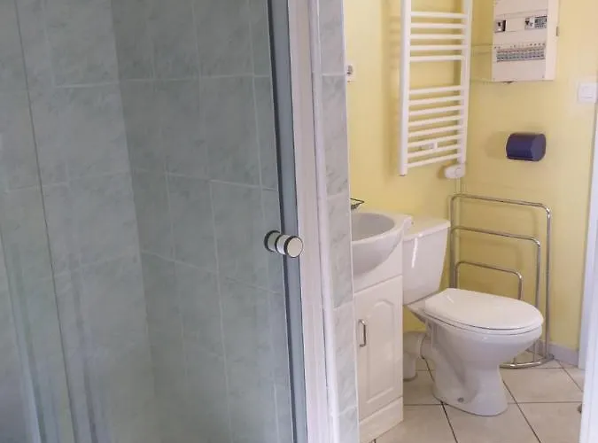 公寓 Calme De 35 M2, Parking Gratuit *